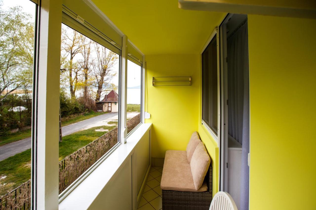 Suello Utcai Apartman Fonyod Vizparti Es Panoramas! On The Waterfront And With Balaton Panorama! Esterno foto
