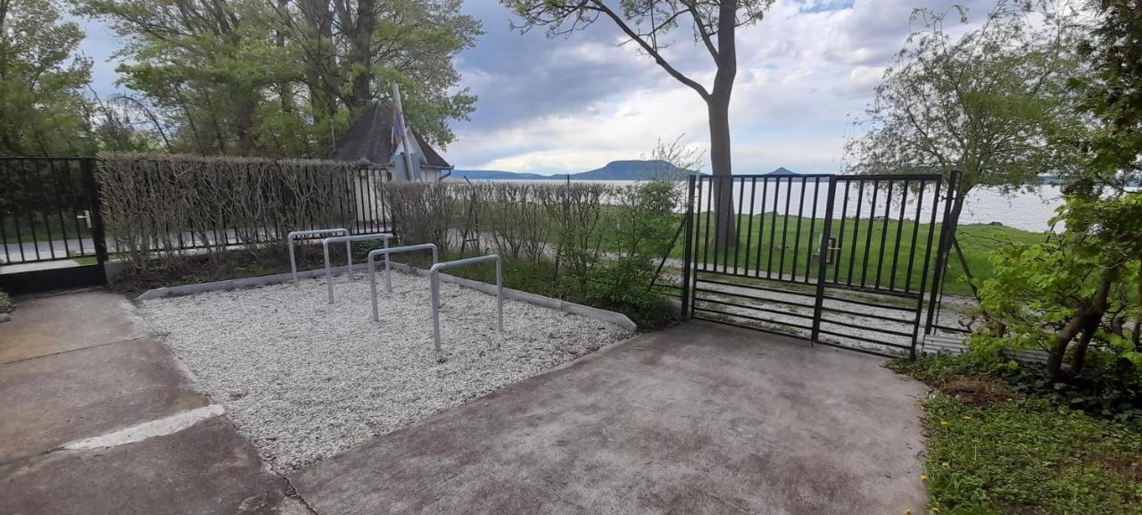 Suello Utcai Apartman Fonyod Vizparti Es Panoramas! On The Waterfront And With Balaton Panorama! Esterno foto